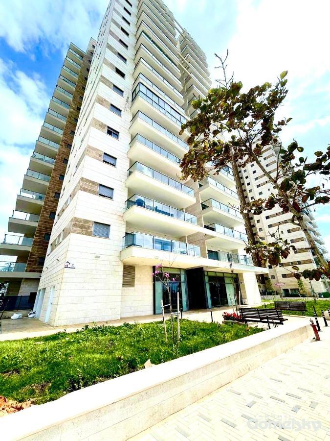 • Spacious Apartment In Trendy Akko/Acre • Экстерьер фото